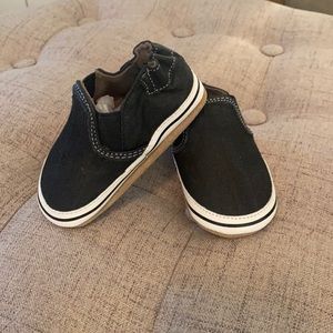 Robeez baby soft sole shoes